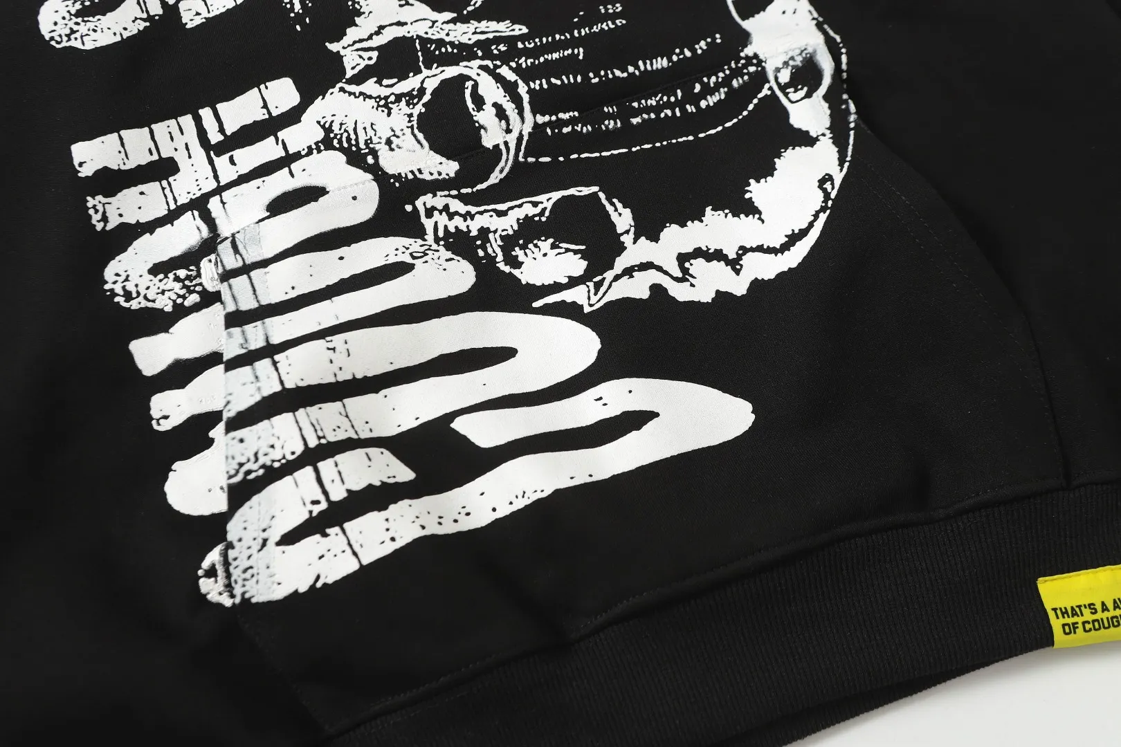 C # Black/Cream White/ ｜ THAT'S A AWFUL LOT OF COUGH SYRUP In Stock Same Style. （fabric): 100 Sizes（size）：S-M L X L （colour）： /Cream White/ 👉